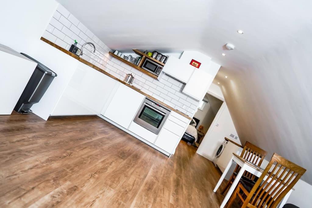 The Loft Apartment @ Lower Coombe Royal Kingsbridge  Exterior foto